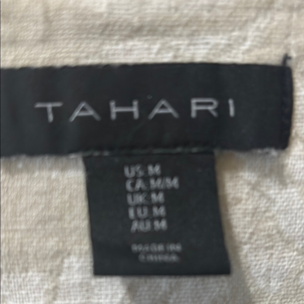 🦀Tahari open front jacket with side pockets